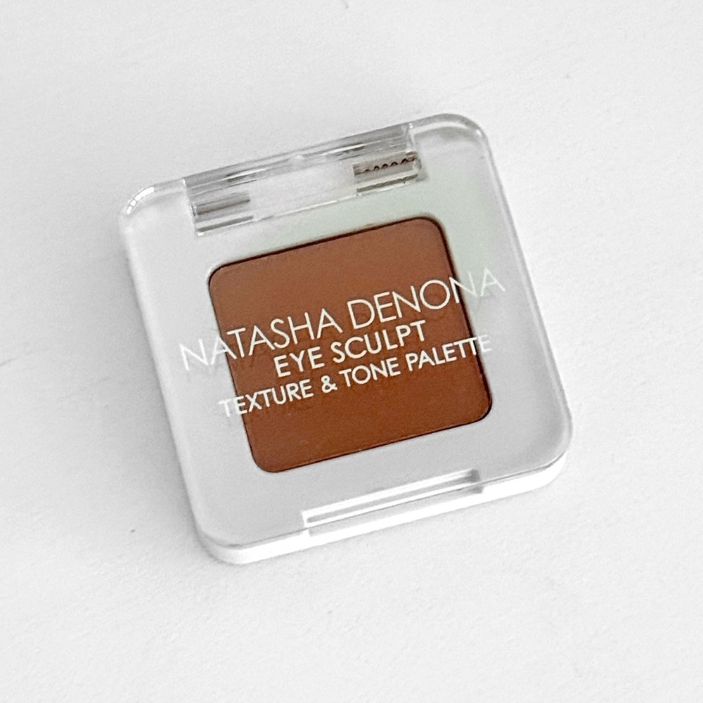 Natasha Denona Eye Sculpt Texture & Tone Soft Palette
Shade Y2